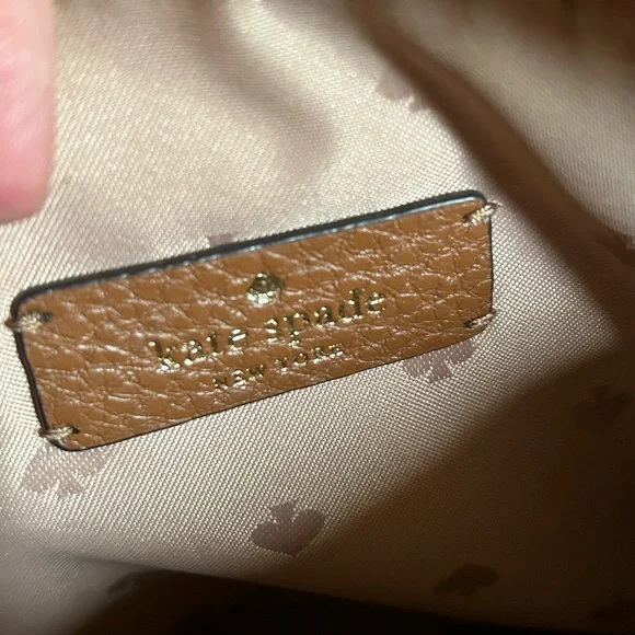 Kate Spade Brown Leather Crossbody Bag with Adjustable Strap - Picture 6 of 9